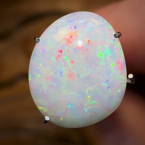 2.6cts - Top Quality South Australian White Opal