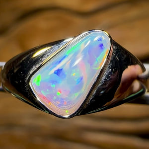 Auction Fall-Through = Your Gain! 🔥 Now 50% Off RRP 🚨  14k White Gold - Solid South Australian Crystal Unisex Opal Ring