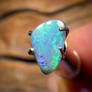0.8cts - Queensland Boulder Seam Opal from Winton