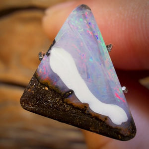 5.1cts - Queensland Boulder Seam Opal from Winton. Australian Opal Picture Stone