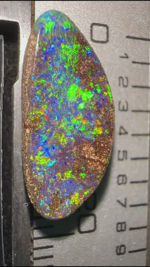 Australian 4 cts - Solid Queensland Boulder Opal.