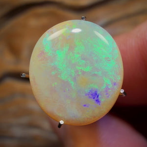 3.8cts - South Australian Light Opal