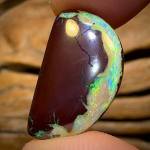 14.7cts - Yowah Nut Kernel Opal. Unique Cut