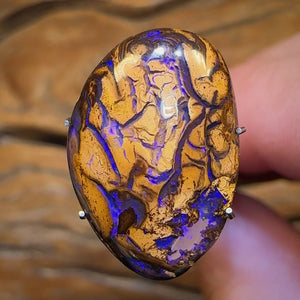 8,6 carats - Opale Boulder violette tribale du Queensland, une excellente affaire, de Yowah