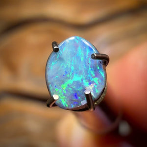 🔨 AUCTION 🔨 No Reserve 0.41cts - Australian Boulder Seam Opal from Queensland