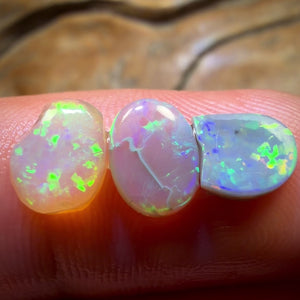 3.2cts - 3x Lightning Ridge Opal Rubs Parcel