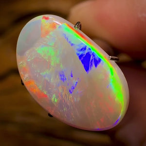 3.85cts - Top South Australian White Opal