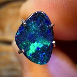 Auktion Nr. 1.1cts - Lightning Ridge Opal-Doublette