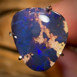 Auction Fall-Through = Your Gain! 🔥 Now More Than 50% Off RRP 🚨 1.65cts - “Deep Blue Dropoff” Solid Australian Boulder Pipe Opal
