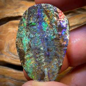 103.3cts - Dremel Dream Queensland Boulder Seam Opal Rough Piece. Natural Split