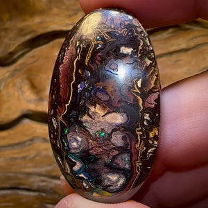 🔨 AUCTION 🔨 99.5cts - Big Queensland Boulder Tribal Opal Beauty