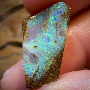 14.1cts - Queensland Boulder Seam Opal Rub