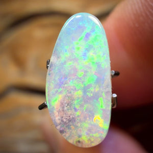 1,6 Karat - Solider australischer Boulder-Pfeifen-Kristallopal