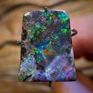 3.2cts - Queensland Boulder Seam Opal