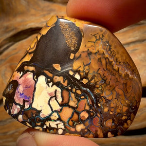119.7cts - Huge Tribal Queensland Boulder Picture Stone Opal from Yowah