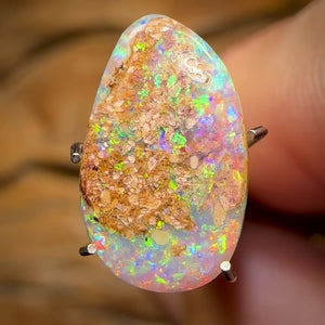 2.2cts - Solid Australian Boulder Pipe Opal