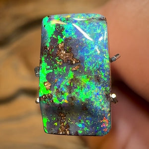 3.5cts - Vibrant Solid Queensland Boulder Opal