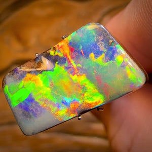 10.8cts - Super Stone Amazing ‘Concertina’ TOP GEM Yowah Nut Opal. Red Multicolours!!