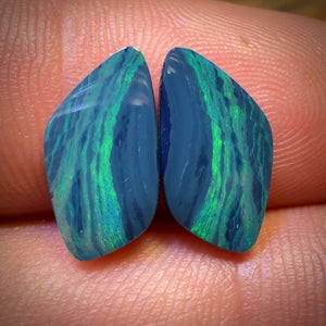 4,2 cts - Paire de doublets d'opale boulder australienne