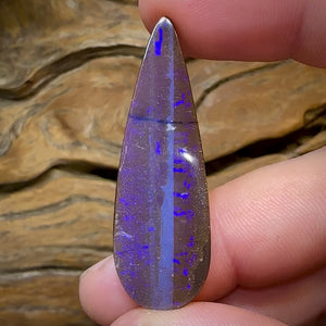 30.9cts - Bargain Solid Boulder Opal. Deep Purple