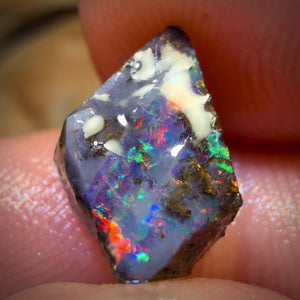 3.3cts - Queensland Boulder Seam Opal Rough Preform