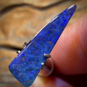 3.1cts - Queensland Boulder Seam Opal. Australian Opal