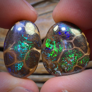 36.9cts - Top Electric Bubbleband Opal Pair. Australian Opal