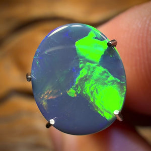 1.1cts - Black Opal from Lightning Ridge