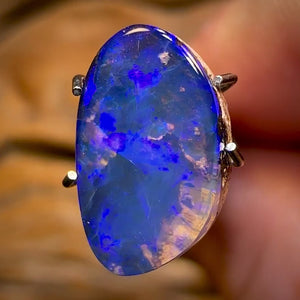 Auktion lose 1,85 cts – massiver australischer Boulder-Pfeifenopal