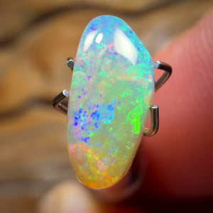 1.1cts - Solid Australian Boulder Pipe Golden Crystal Opal