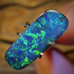 2.25cts - Great Blue Green Gem Queensland Boulder Seam Opal