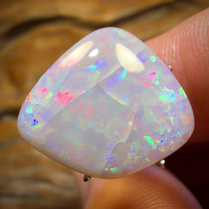 ALex Auction 9.9cts - Opale noire rare d'Australie du Sud de Mintabie