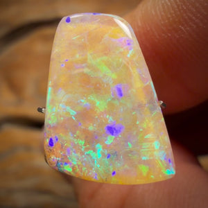 7.7cts - Queensland Boulder Opal. Australian Opal