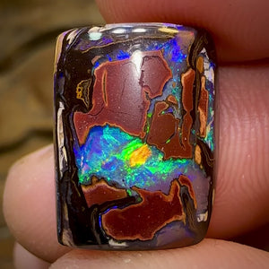 13.6cts - Australian Boulder Opal Eye Kernel Gem.