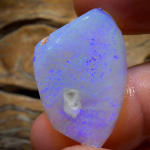 19.1cts - Lightning Ridge Crystal Opal Rough Rub