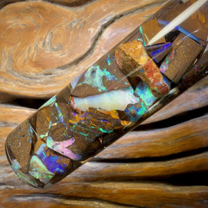 117,4 ct – TOP-Fläschchen mit gemischtem australischem Boulderopal-Rohmaterial