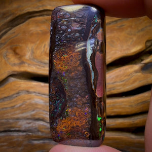 114,3 cts - Opale boulder tribale australienne de Koroit