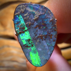 10 Karat - Australischer Boulder Seam Opal aus Winton