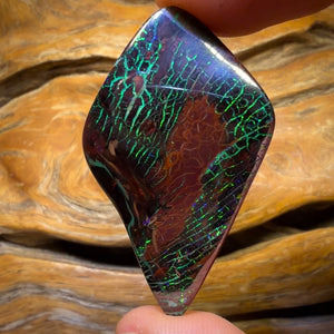 60.1cts - “Snake Skin” Super Cool Pattern Top Tribal very Bright Australian Boulder Opal from Koroit