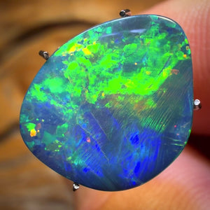 3.6cts - Lightning Ridge Opal-Doublette