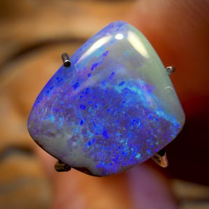 2.1cts - Grab it quick Australian Boulder Seam Opal