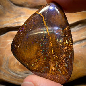 🔨 AUCTION 🔨 No Reserve 59.4cts - Tribal Yowah Nut Opal. Australian Opal