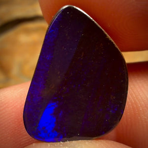 11.1cts - Queensland Boulder Seam Opal