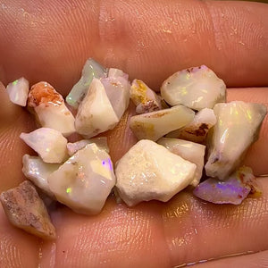 🔨 AUCTION 🔨 37.5cts - 20x South Australian Rare Mintabie Opal Rough Parcel