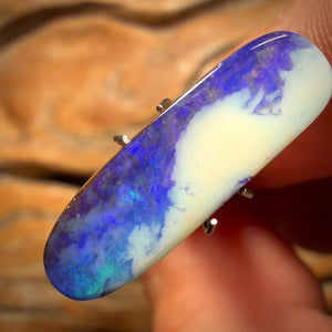 Bargain Card! 7.5cts - Australian Boulder Seam Opal
