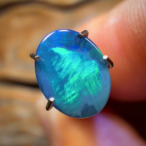 0.95cts - Australian Boulder Opal Doublet