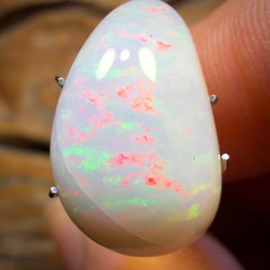 Wildcard! 7.1cts - South Australian White Opal from Coober Pedy