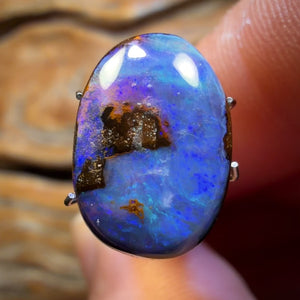 7.2cts - Queensland Boulder Seam Opal. Australian Opal
