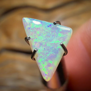 🔨 AUCTION 🔨 No Reserve Little Gem 0.2cts - South Australian Crystal Opal