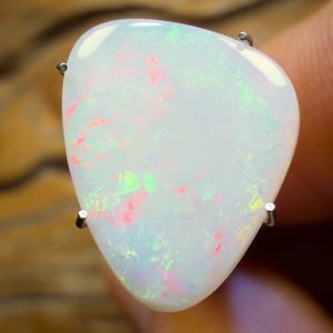 2.9cts - South Australian White Opal from Coober Pedy